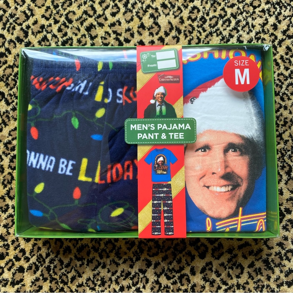 “Christmas Vacation” sleepwear set (men’s M) (NIB)